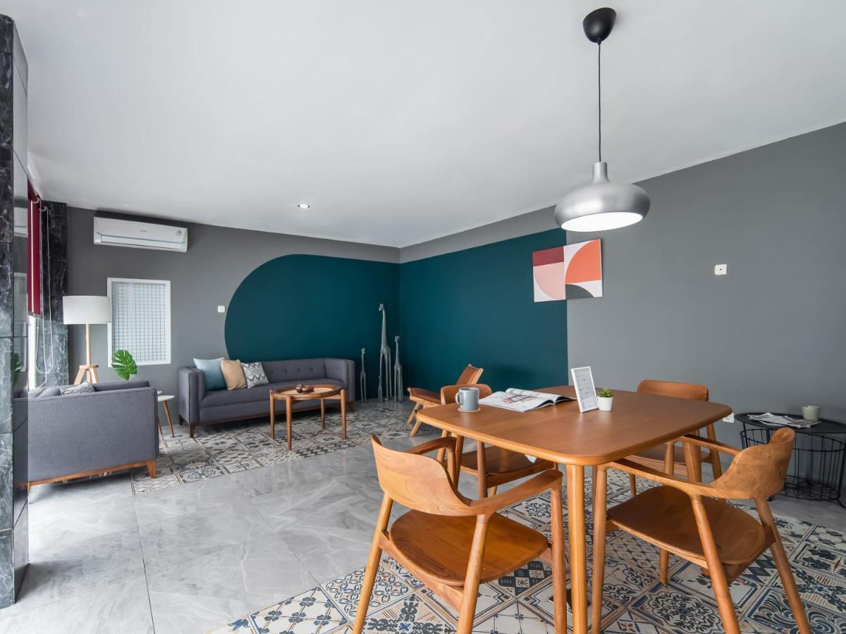 Cove Accordia Residence Jakarta Buitenkant foto
